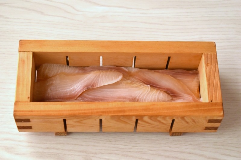 スモークかんぱちを並べる