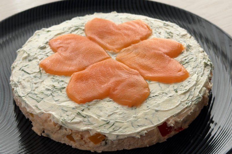 四葉のクローバーのサーモンテリーヌ