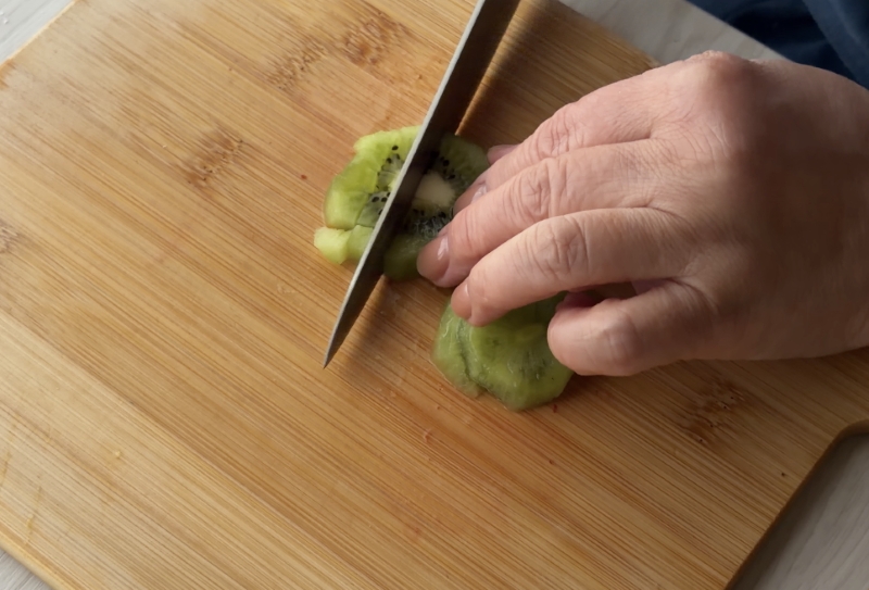 グラバラックスの彩りフルーツ添え　作り方②