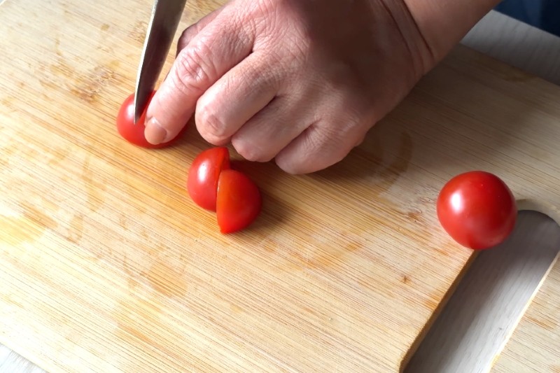 スモークサーモンパストラミを使った、そば粉のガレットサラダ仕立て_プロセス