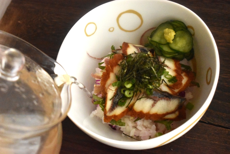 スモーク国産うなぎを使った冷やし茶漬け