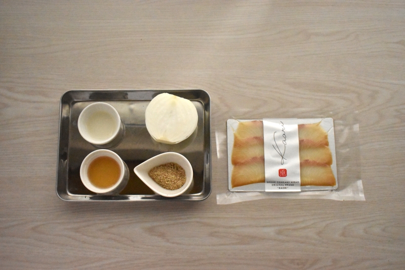 ごまだれ「スモークかんぱち」_材料