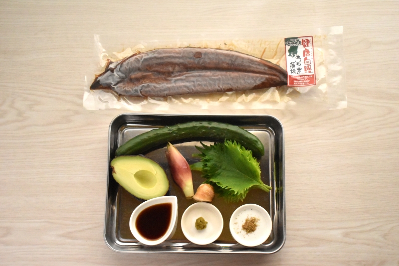 うなぎとアボカドの香味和え_材料