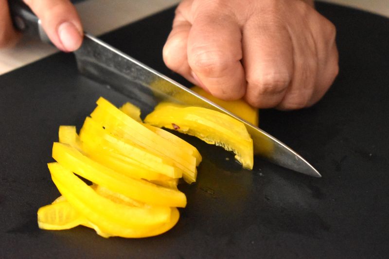 カルパッチョ用に細切りにした野菜