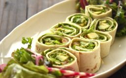 トルティーヤロール　サーモンポキ風味