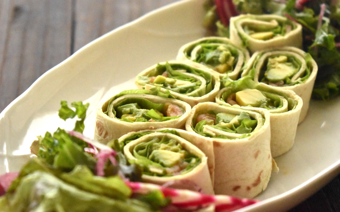 トルティーヤロール　サーモンポキ風味