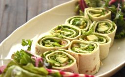 トルティーヤロール　サーモンポキ風味